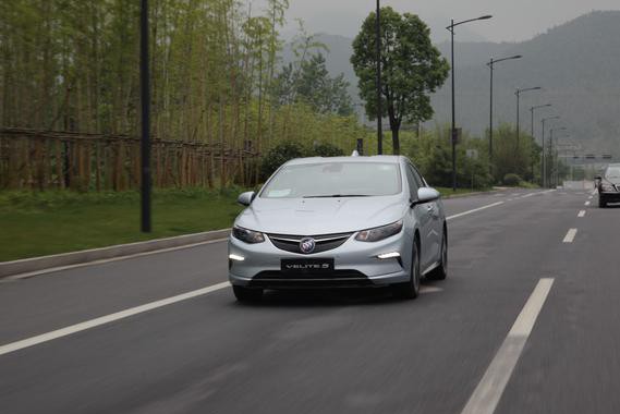 实用更适用 试驾通用别克VELITE 5