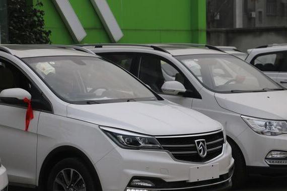 十万之内7座双透镜LED灯，高级配置，只有它做到了