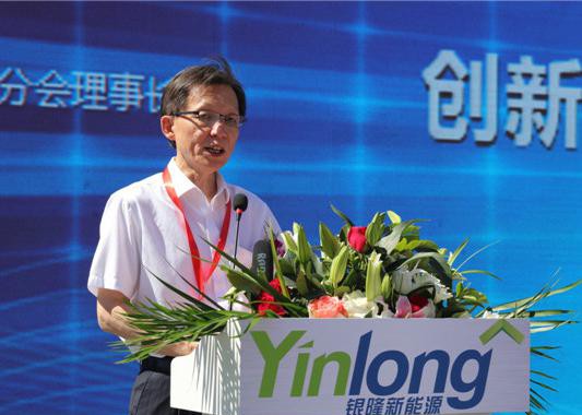 银隆新能源纯电动广告车亮相 助力公交事业绿色转型