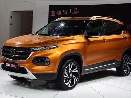 宝骏510配旋钮换挡，终于敢叫板H6