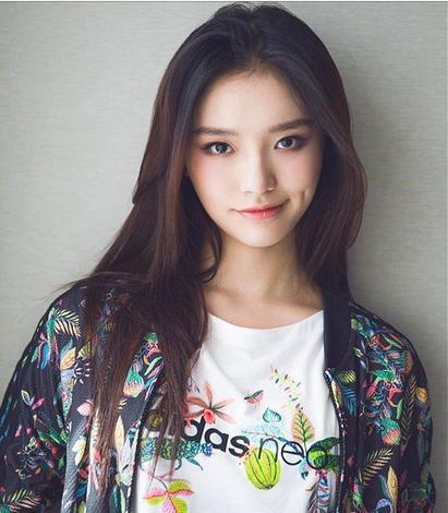 本身林允的长相就是令人印象深刻的脸，很有特色。