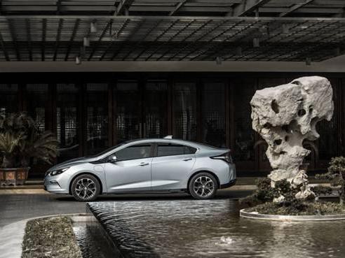 一箱油跑768km，别克混动轿跑要逆天？