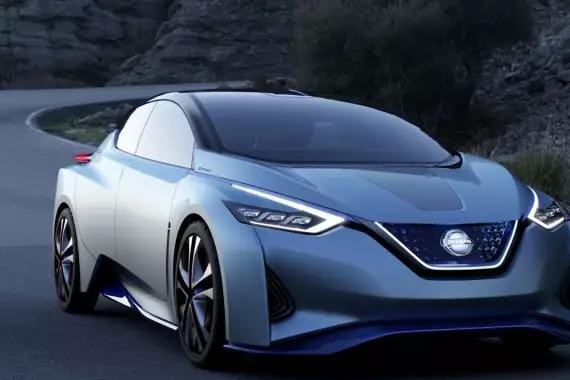 东风日产把《爸爸去哪儿》的村长请来，这是要干啥