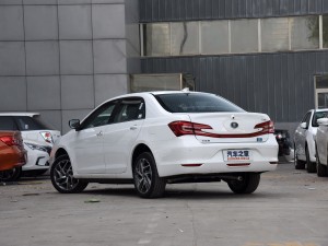 补贴后售16.99万起 2017款秦EV300上市