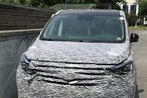 广汽传祺GM8路试谍照曝光 未来对标别克GL8