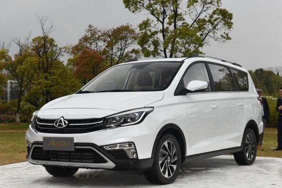 欧尚A800差一点就赶上五菱宏光了，价格却多出一半