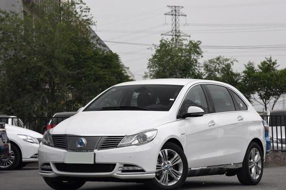 比亚迪这车车标像滴水，百公里花11元，一般人买不起