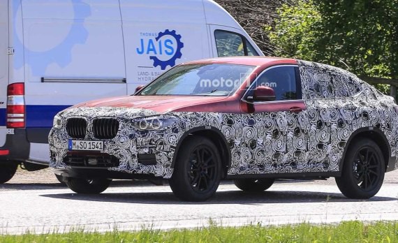 2018年亮相 全新宝马X4路试谍照曝光