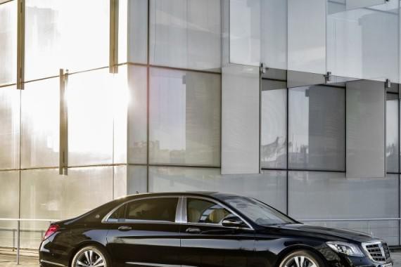 40万买台迈巴赫，不限行不限号，你值得拥有！