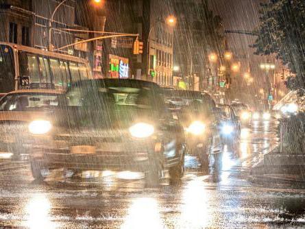 你是否是个有素质的老司机，从雨天行车开始