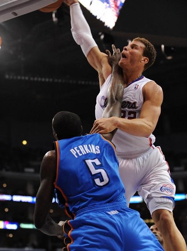 nba史上10大最不可思议的骑扣,科比骑扣魔兽