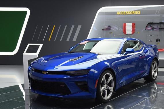 科迈罗采用全新激进设计较量野马，只能用夸张形容