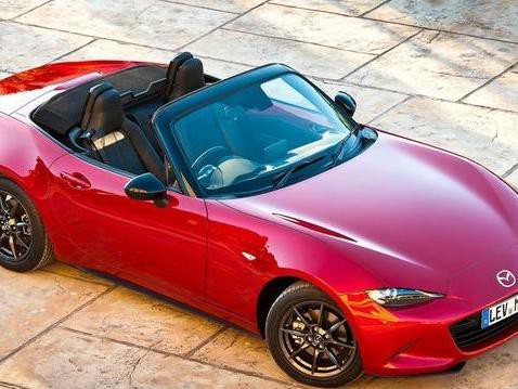 成年人的大玩具，这车有很多人都在等