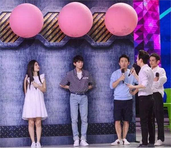 杨迪耿直自曝净身高这些跟他合影的明星尴尬了