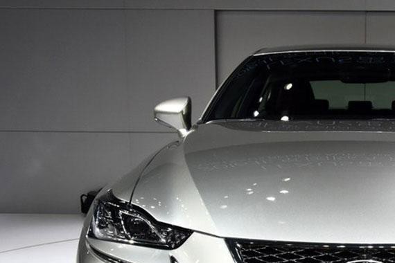 新款IS 300张开血盆大口，宝马是否感到了阵阵寒意