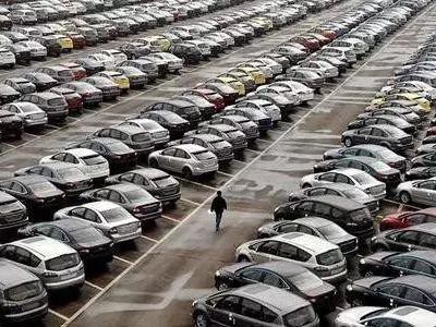 汽车经销商库存高居不下,何时会有改善