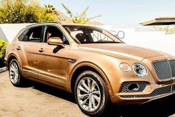 这车12个气缸，起步价400万人民币，王思聪都眼巴巴