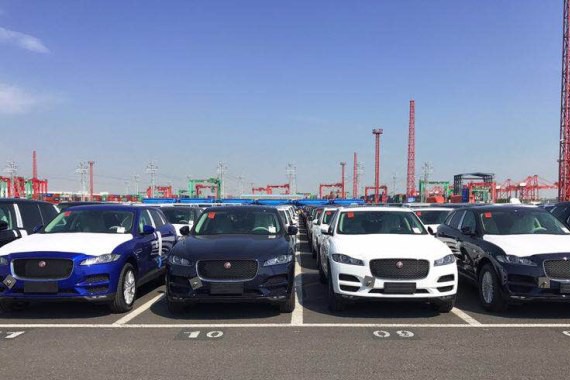 搭2.0T发动机 新款捷豹F-PACE实车曝光