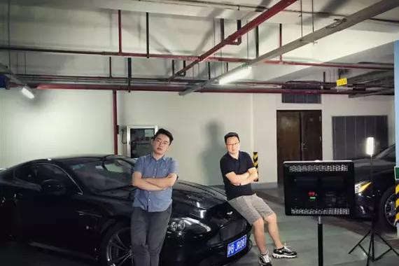 楼上的，几百万买超跑？是病，得治！