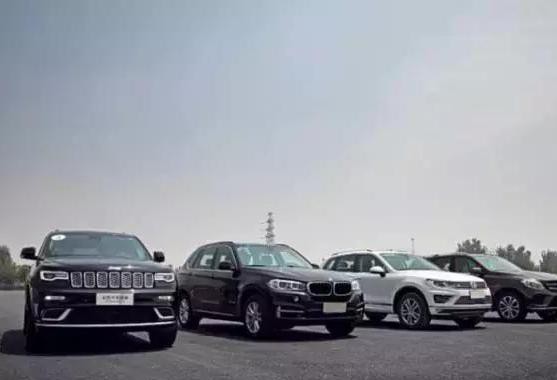 同级SUV同场PK 最后2017款大切诺基胜出了