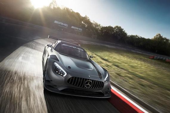 跑车迷看了会疯 AMG GT3纪念版定位赛车