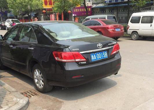 杭州最牛的凯美瑞车队，同款车近千辆，车牌亮了