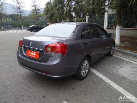 评估师棍哥带你识别事故车 买二手车就上人人车