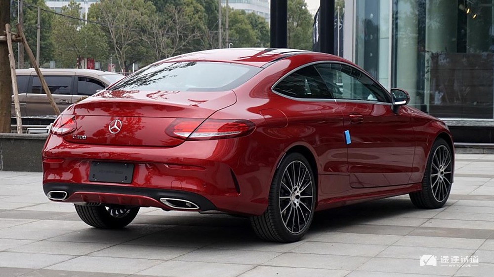 撩妹小能手 奔驰C Coupe\/宝马4系\/奥迪A5