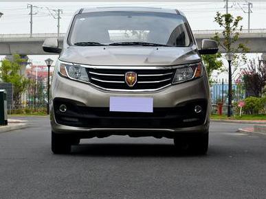实拍华晨金杯F50七座MPV--宜商宜家多用途