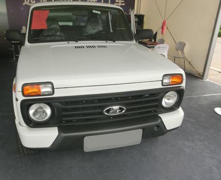 普京座驾，价格亲民，战斗民族的强悍越野车拉达尼瓦