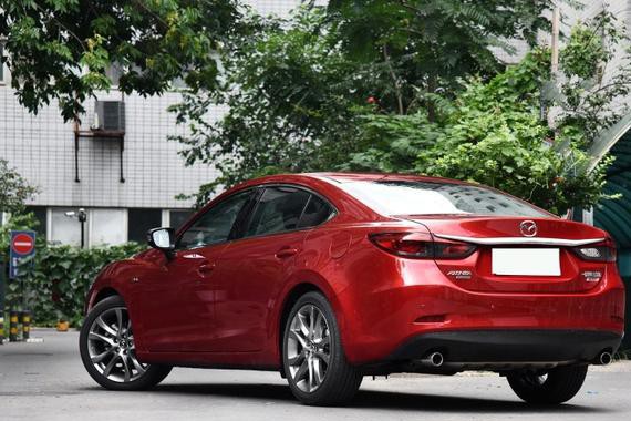 史上最糗的车，年轻人嫌它贵，中年人嫌它嫩