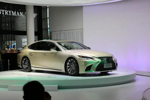 老气奔驰S级不如它，便宜几十万还秒杀宝马6系3.0T