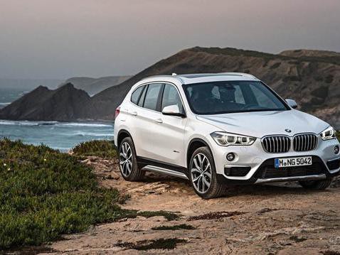 30万买三缸宝马还是七座汉兰达？