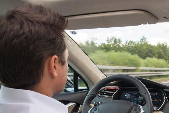 你能想象被一辆