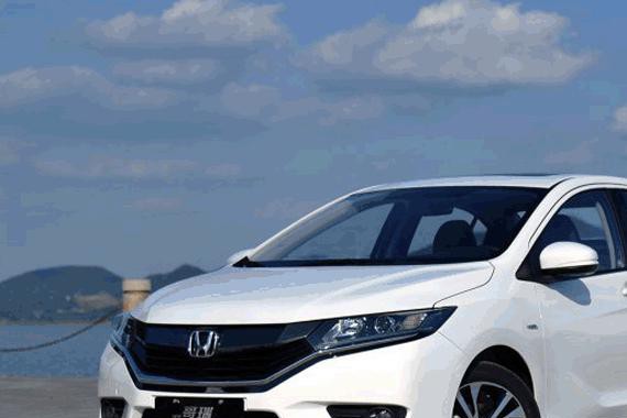 手动挡省油战斗机，不到10万的合资车型每公里3毛多