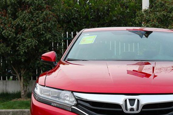 油耗比雅阁还低，20万为什么没有人买思铂睿？