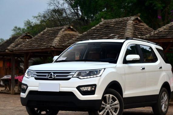 5万块能买到的最大七座SUV，面包车底子 路虎的壳