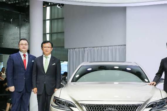 加速比帕纳梅拉还快，内饰吊打7系，想要低调就选它