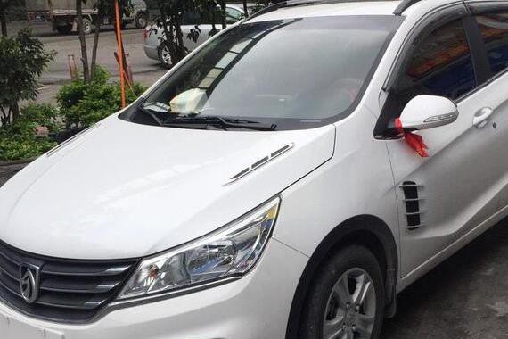 属于年轻人的第一辆车，价格超低，外观惊艳到你