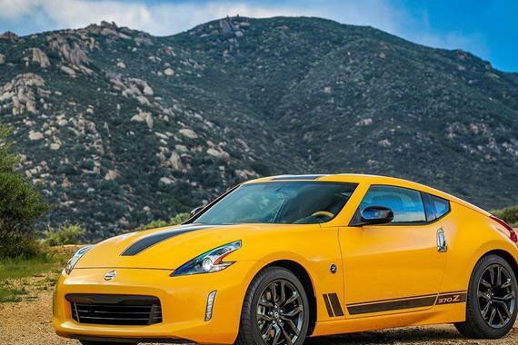 日产这个车居然还活着！370Z特别版庆淑女50岁生日