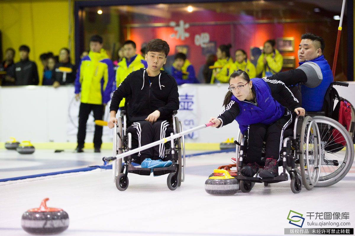 2017全国残疾人冰壶锦标赛在京开幕