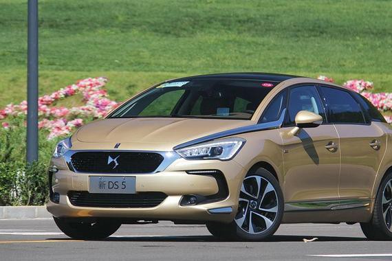 MPV和SUV各取一长，设计了这台轿车