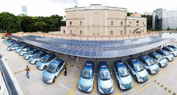 深圳投运全国首个“变+充电站”