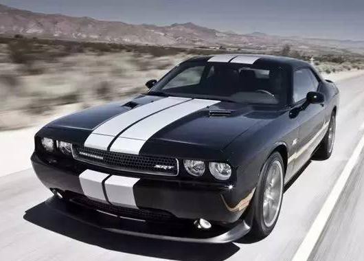 盘点电影中最常出现的三款超级跑车，你能认出几款