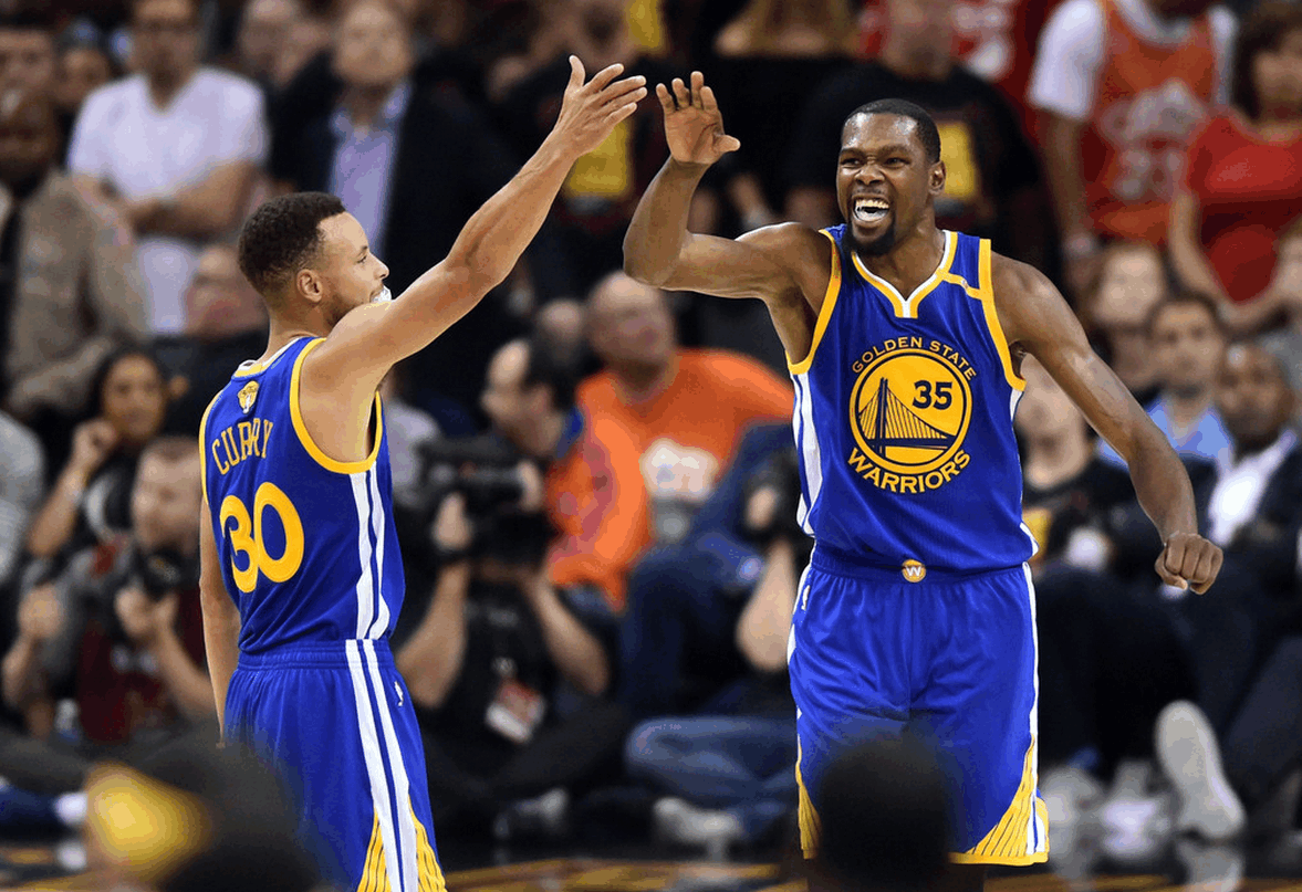 詹姆斯自私心态毁掉骑士 联盟最强?他还不配!