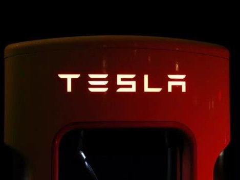 特拉斯换个电池 全世界的电动车都得跟着颤抖