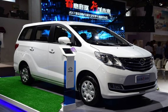 2017重庆车展：长安睿行S50V首次亮相