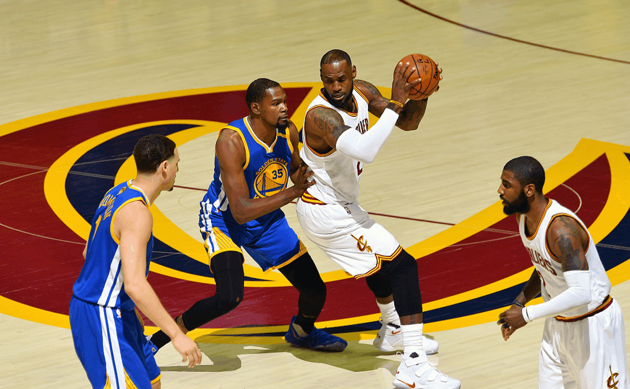 詹姆斯自私心态毁掉骑士 联盟最强?他还不配!