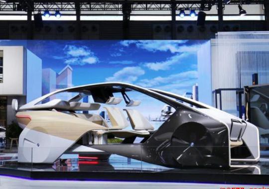 你想买的宝马是怎样和科技公司抢戏的？