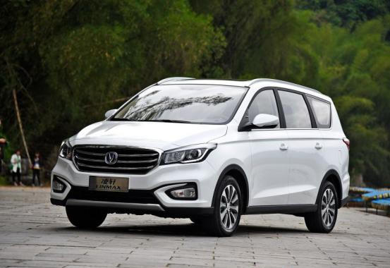 长安凌轩叫板宝骏730 多的不止一点